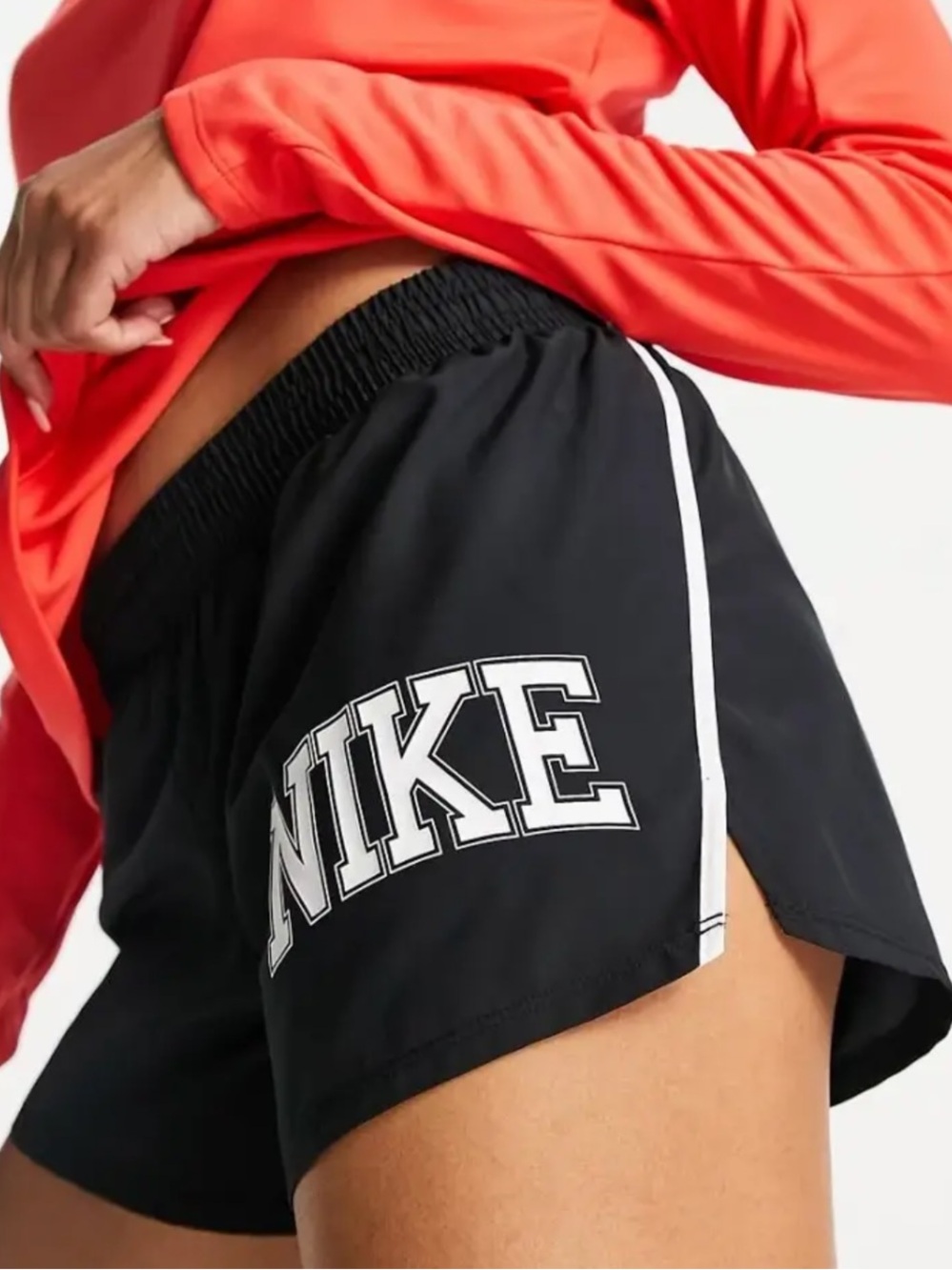 Nike Womens Dri-fit Swoosh Run 10k Short
Black